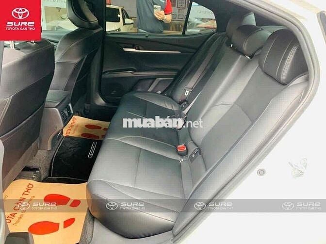 Toyota Camry 2024 2.0Q - 16.000 km