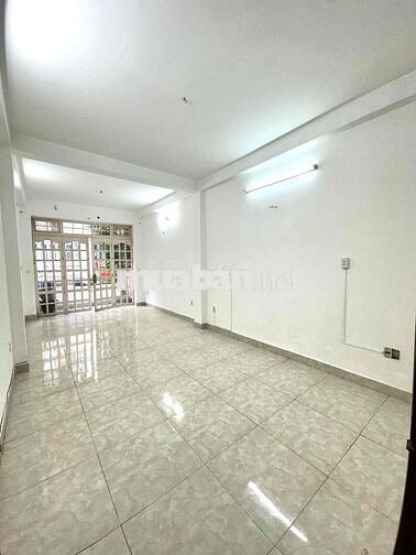 Cho thuê nhà hẻm lớn Nguyễn Hữu Cảnh, BT. DT 60m 4 tầng (5PN, 4WC, 1B)