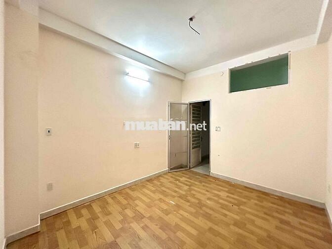 Cho thuê nhà hẻm lớn Nguyễn Hữu Cảnh, BT. DT 60m 4 tầng (5PN, 4WC, 1B)