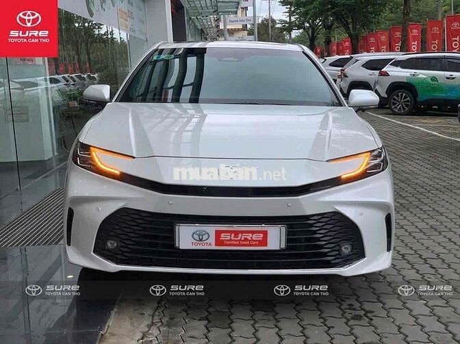 Toyota Camry 2024 2.0Q - 16.000 km