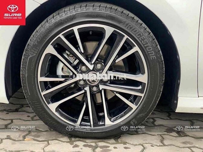 Toyota Camry 2024 2.0Q - 16.000 km