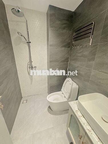 BÁN NHÀ ĐỐNG ĐA - 6 TẦNG THANG MÁY - NHÀ ĐẸP Ở NGAY