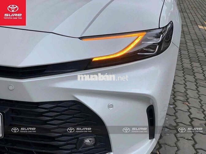 Toyota Camry 2024 2.0Q - 16.000 km