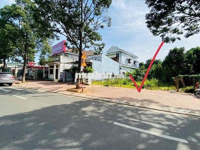 Cần ra thửa đất ngang 10m mt đường DH rộng 32m đông dân cư