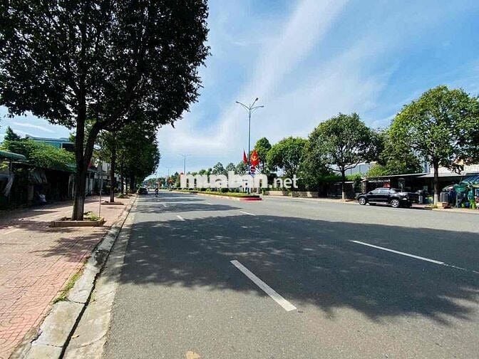 Cần ra thửa đất ngang 10m mt đường DH rộng 32m đông dân cư