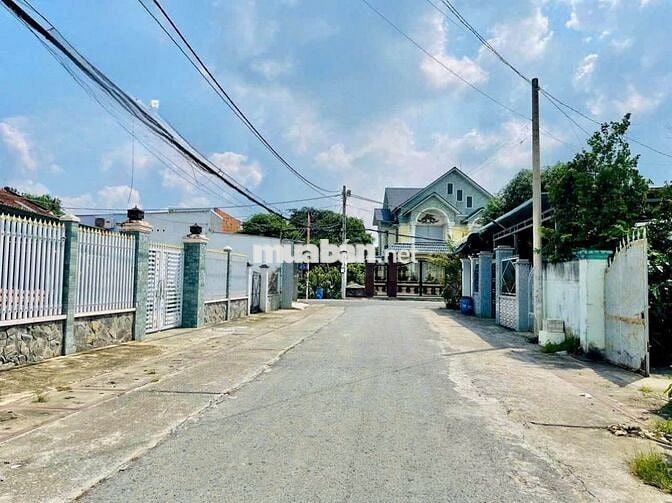 Cần bán lô đất đẹp Nguyễn Văn Khạ, Thị trấn Củ Chi, SHR, giá 1ty810