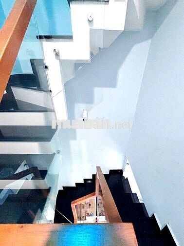 QUỐC LỘ 1A, BÌNH TÂN 27m² + 3 TẦNG CÓ SÂN THƯỢNG - HẺM XE HƠI -SỔ ĐẸP