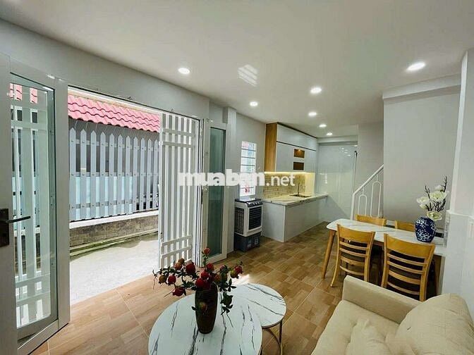 Nhà bán sổ Hồng riêng nội thất đầy đủ