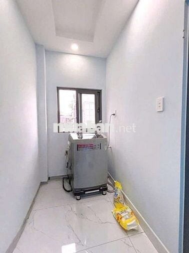 QUỐC LỘ 1A, BÌNH TÂN 27m² + 3 TẦNG CÓ SÂN THƯỢNG - HẺM XE HƠI -SỔ ĐẸP