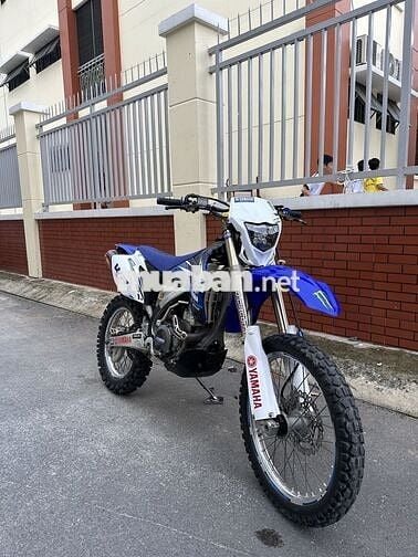 Xe cào cào WR450f