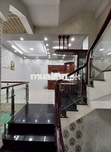 💎 Mặt Tiền Hồ Văn Long – 5 Tầng Thang Máy – KD Sầm Uất – 7.9 Tỷ