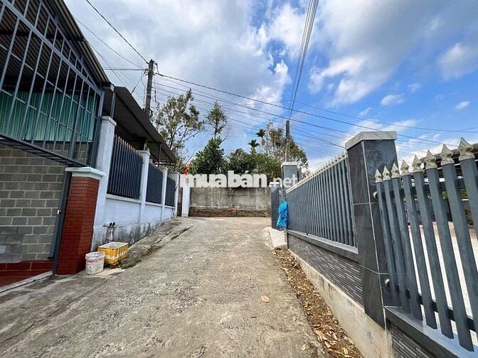 NHÀ MỚI TRUNG TÂM PHƯỜNG B'LAO - TP.BẢO LỘC - LÂM ĐỒNG DT 249M2 -6X41M