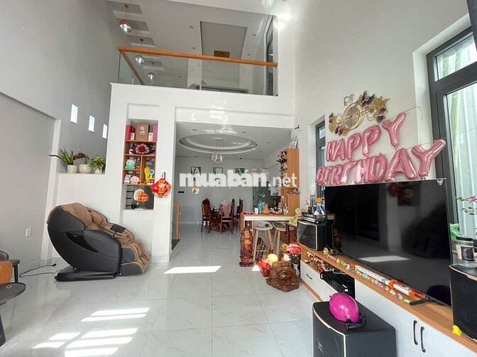 NHÀ ĐẸP BẢO LỘC 3 PHÒNG NGỦ (6MX28M) SẴN THỔ CƯ - FULL NỘI THẤT