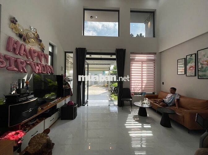 NHÀ ĐẸP BẢO LỘC 3 PHÒNG NGỦ (6MX28M) SẴN THỔ CƯ - FULL NỘI THẤT