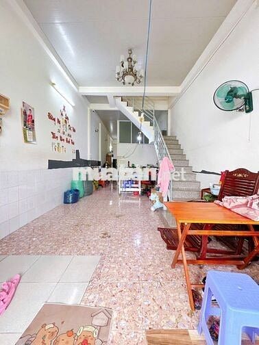 Chủ bán lỗ cắt lãi-Ngộp ngân hàng bán tháo nhà Tân Phú Trung 1,050 tỉ