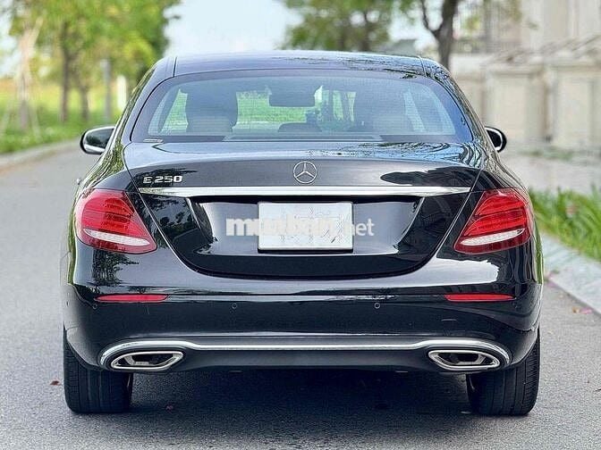 BÁN E250 Siêu Lướt chạy 36.000km bao check hãng