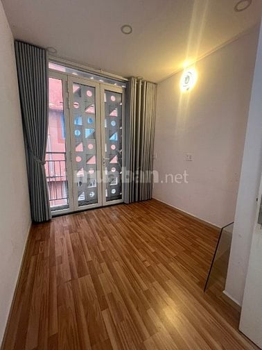 Bán Nhà 21/38A Trần Đình Xu 3x8 nở hậu 4,1( 28m2) 3 lầu Giá 6t5 còn tl