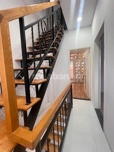 Bán Nhà 21/38A Trần Đình Xu 3x8 nở hậu 4,1( 28m2) 3 lầu Giá 6t5 còn tl