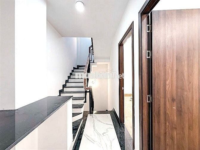 BÙI ĐÌNH TUÝ-P12 BÌNH THẠNH-HẺM XE HƠI-38M2-NHÀ MỚI 3 TẦNG-CHỈ 7TỶ5