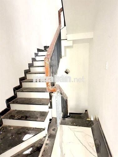 BÙI ĐÌNH TUÝ-P12 BÌNH THẠNH-HẺM XE HƠI-38M2-NHÀ MỚI 3 TẦNG-CHỈ 7TỶ5