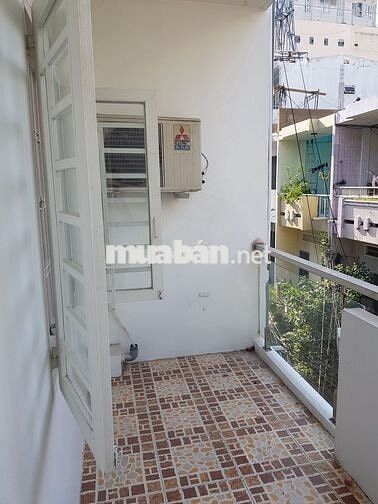 Phòng full nội thất Ung Văn Khiêm, Bình Thạnh, gần Hutech 50m, GTVT