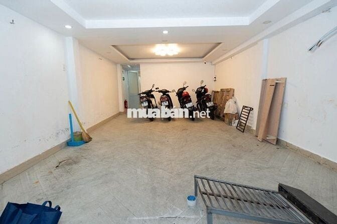 Phòng full nội thất Ung Văn Khiêm, Bình Thạnh, gần Hutech 50m, GTVT