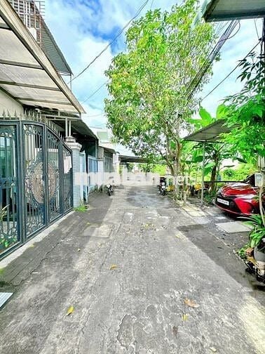 Chủ bán lỗ cắt lãi-Ngộp ngân hàng bán tháo nhà Tân Phú Trung 1,050 tỉ