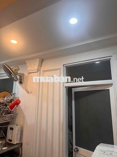 Sang nhượng mặt bằng kinh doanh vị trí đắc địa đối diện công viên 30/4