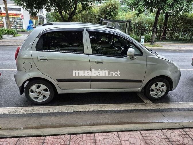Chevrolet Spark Van 2011 màu bạc số sàn