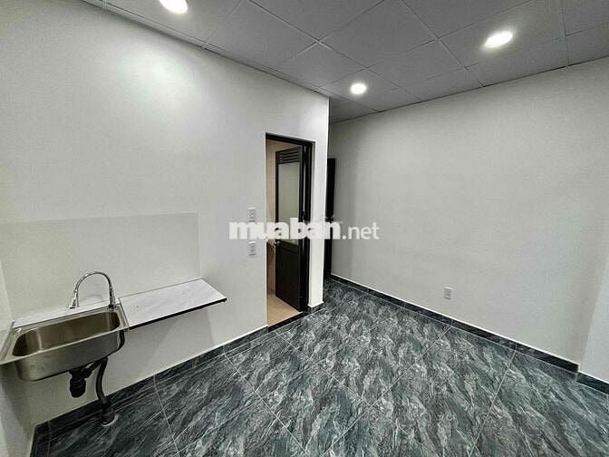 Phòng mới xây sạch đẹp thoáng mát gần cầu Nguyễn Văn Cừ thuận tiện