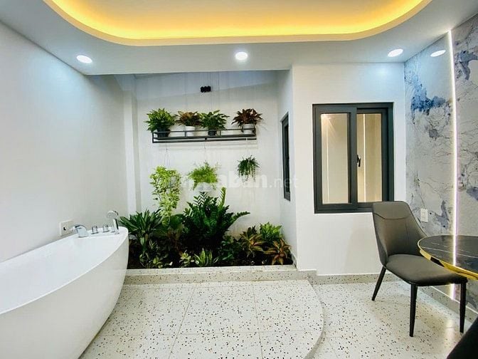 GIẢM GIÁ SÂU 560tr BÁN THU VỐN, CĂN SIÊU PHẨM GẦN EMART PHAN HUY ÍCH