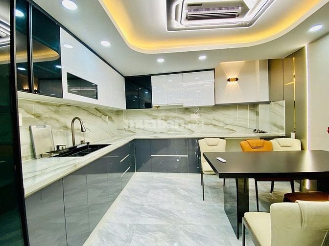 GIẢM GIÁ SÂU 560tr BÁN THU VỐN, CĂN SIÊU PHẨM GẦN EMART PHAN HUY ÍCH