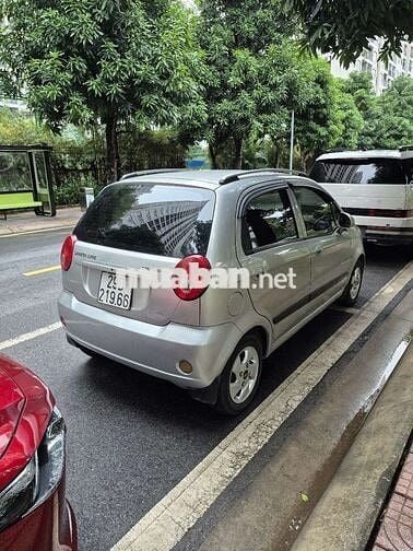 Chevrolet Spark Van 2011 màu bạc số sàn