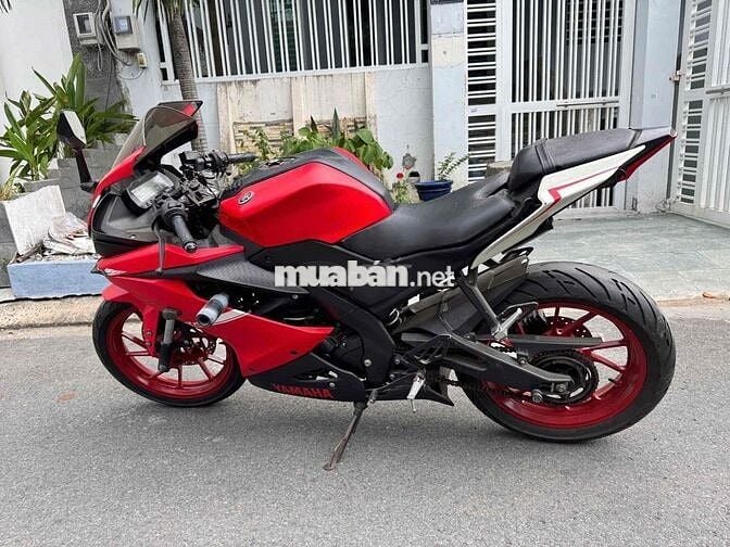 Yamaha R15