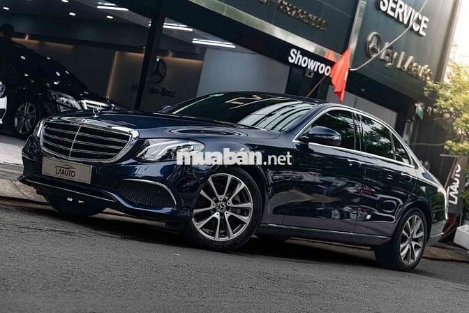 LONG ANH AUTO về Mercedes E200 sx2020
