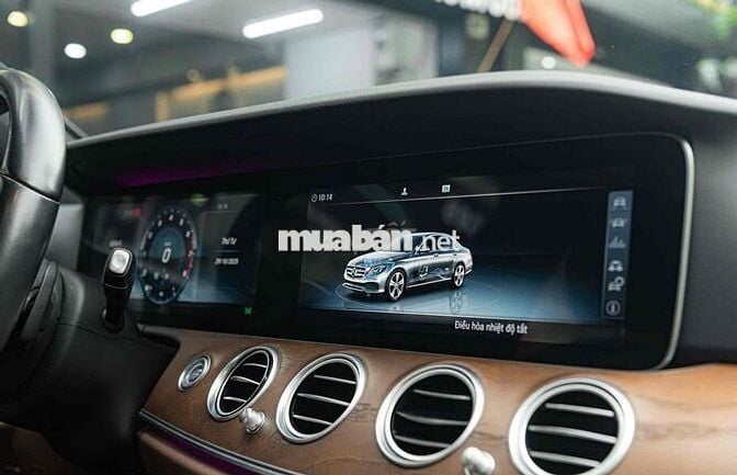 LONG ANH AUTO về Mercedes E200 sx2020