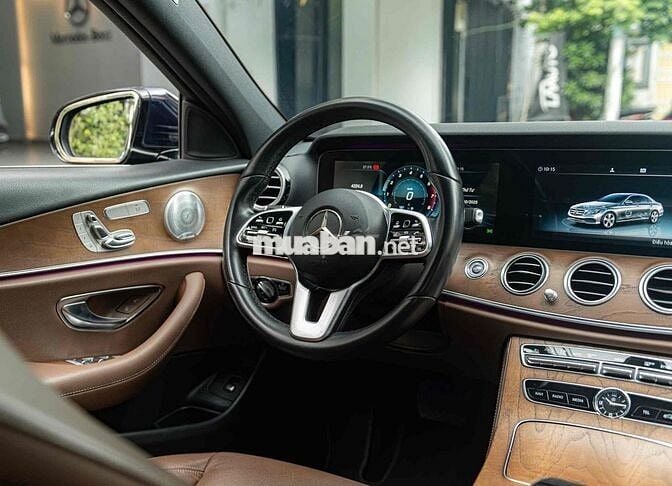 LONG ANH AUTO về Mercedes E200 sx2020