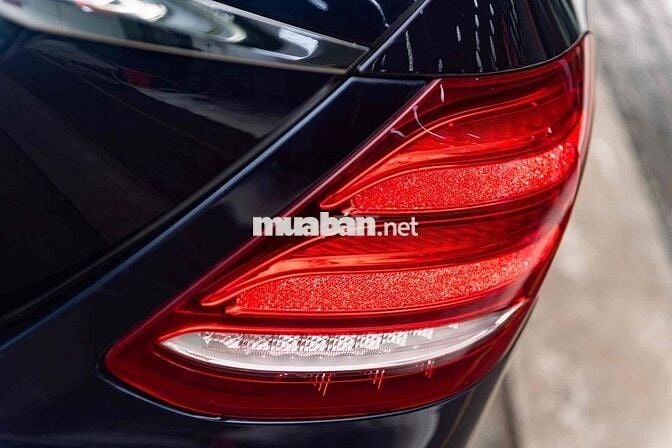 LONG ANH AUTO về Mercedes E200 sx2020