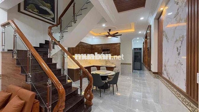 Cần bán nhà chính chủ kế bên big c goo dĩ an bình dương