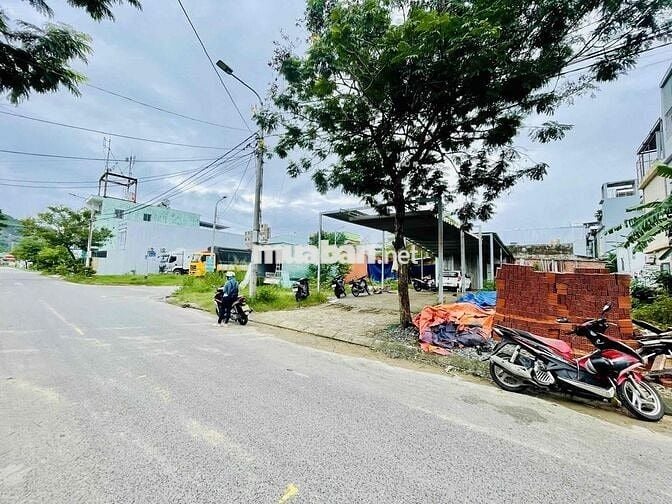 Mặt tiền 135m ngang 6m kẹp cống đường 7,5m Hoà An 25