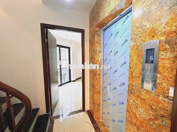 NHÀ MẶT NGÕ THÔNG, GARA ÔTÔ - KINH DOANH - THANG MÁY, CẠNH HỒ ĐIỀU HÒA