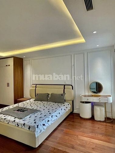 Cho thuê căn 3 ngủ 146m2 đẹp nhất tòa Chung cư Cao cấp 59 Xuân Diệu