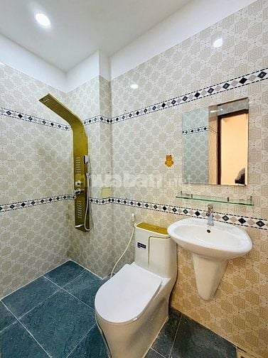 NHÀ 3LẦU MỚI HXH ĐƯỜNG SỐ 8 , PHƯỜNG 11, QUẬN - GV