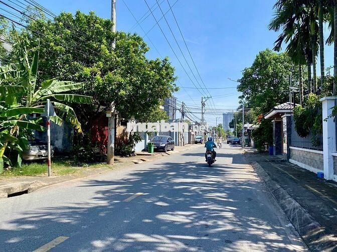 Bán lô đất 60m2 vuông vức sát QL13, giá rẻ nhất khu Vĩnh Phú chỉ 2,6tỷ