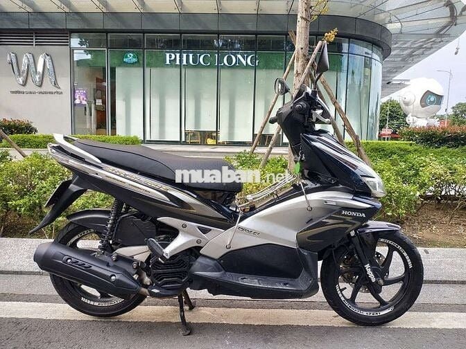 Xe máy Honda Air Blade FI 2010 màu đen bạc