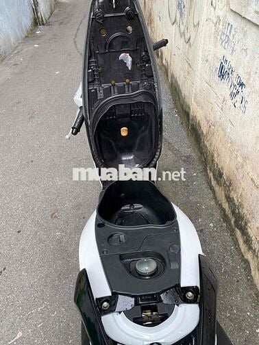 mình có xe vision 2021 cần bán xe đi ít còn đẹp