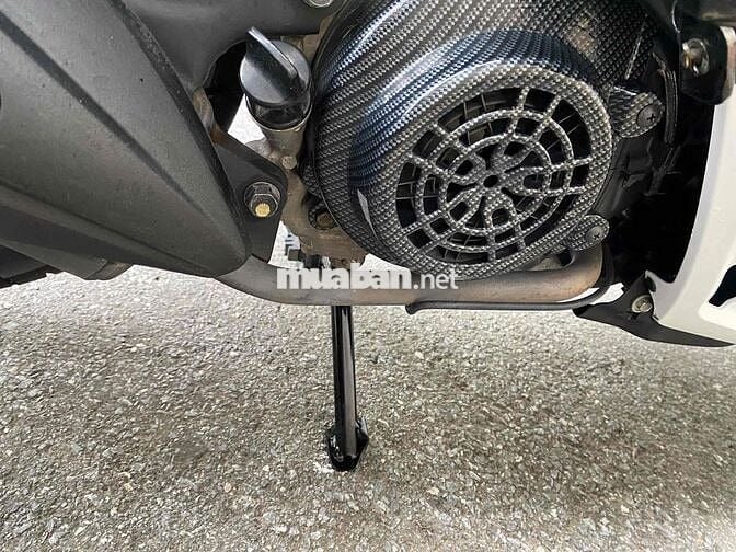 mình có xe vision 2021 cần bán xe đi ít còn đẹp