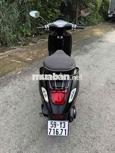 Vespa 150 2021 odo 10 ngàn cây bstp chính chủ
