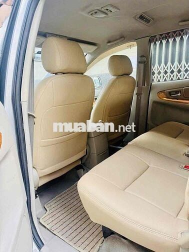 Toyota Innova 2010 G 8 chỗ số sàn