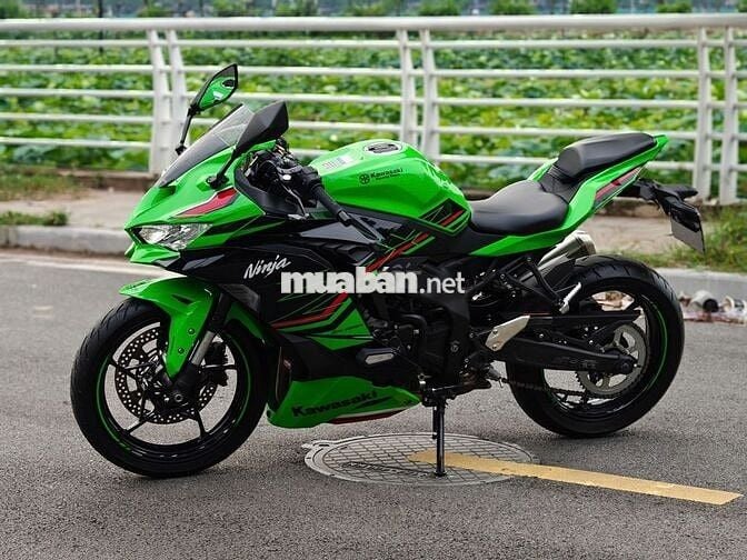ZX25R 2023 XANH KRT BIỂN SỐ HÀ NỘI CHẠY LƯỚT 3000